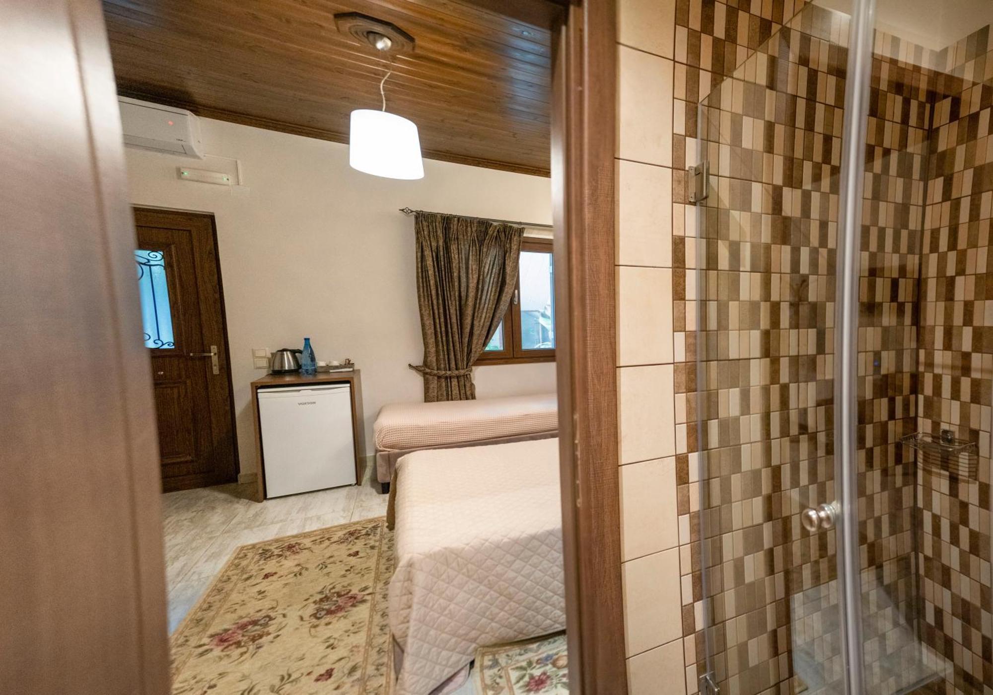 Liontos Rooms Pramanta Exterior foto