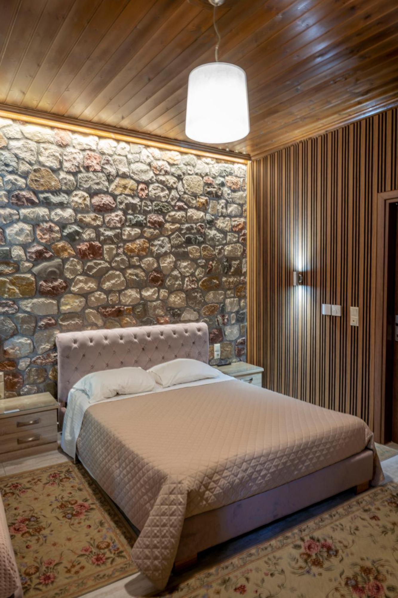 Liontos Rooms Pramanta Exterior foto